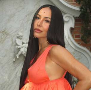 Grávida, Sabrina Sato deixa barrigão à mostra com look color blocking de R$ 28,8 mil