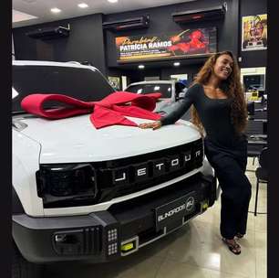 Com moral! Patrícia Ramos compra SUV de luxo; veja fotos