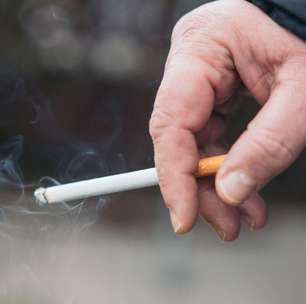 Cigarro ameaça saúde bucal e aumenta risco de câncer de boca, alerta especialista