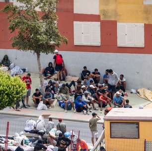 Governo espanhol pede calma e condena novos incidentes violentos em Ceuta contra migrantes