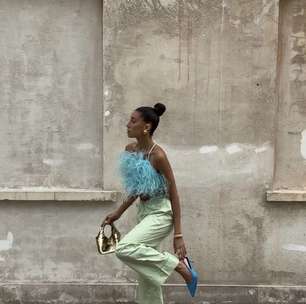 Tendências de moda: azul turquesa, jeans com brilho e sapatos ousados