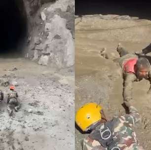 Militares rastejam em mar de lama para resgatar 350 pessoas em túnel no Nepal