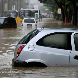 Seguro de carro cobre enchente? Saiba quando a apólice garante o pagamento ou nega a indenização