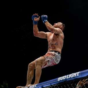 Justin Gaethje revela problema nas mãos e diz que não luta mais em 2026