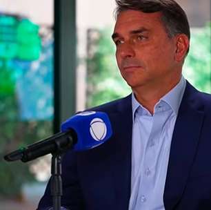 Flávio Bolsonaro volta a se negar a prestar contas de 'Dark Horse': 'Nada ilegal'
