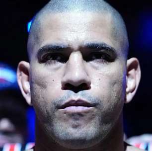 Glover Teixeira aposta em nocaute relâmpago de Alex Poatan contra rival no UFC