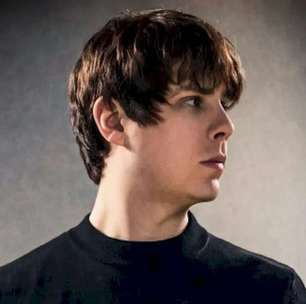 Jake Bugg rompe o silêncio sobre fase difícil e revela por que decidiu se despir em novo disco