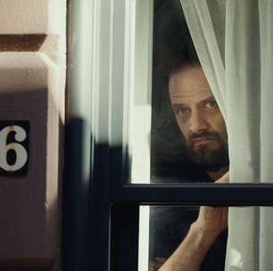 Oito episódios para terminar até domingo: a série de suspense psicológico que está conquistando a Netflix