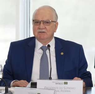 'A gravidade dos fatos não autoriza atalhos' diz Fachin em evento no Planalto