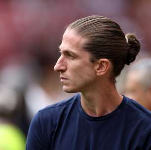Filipe Luís manda recado à torcida do Flamengo após vitória do Monaco