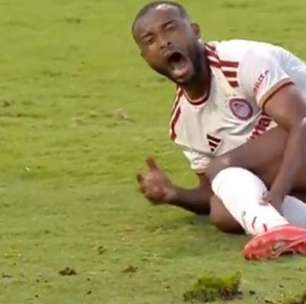 Vídeo: jogador sofre lesão assustadora em jogo na Grécia