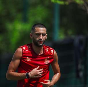 Veja a previsão de chegada de Ziyech ao Rio para assinar com Botafogo