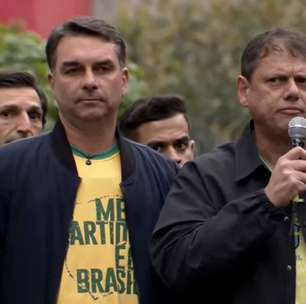Tarcísio cobra resposta do STF sobre Moraes e critica PT na Paulista
