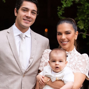 Mariana Rios aposta em vestido de renda de R$ 3,7 mil para batizado do filho Palo
