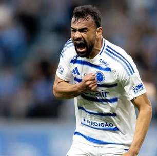Zagueiro do Cruzeiro revela jogar com lesão e preocupa para sequência