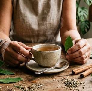 Chá de louro e canela: emagrece mesmo? E se colocar o orégano?