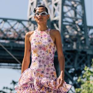 Saias mídi, vestidos longos, bermudas confortáveis: veja tendências da NYFW para a primavera-verão 2027