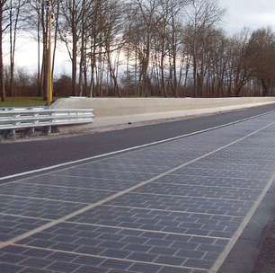 Estrada de placas solares dá ruim na França
