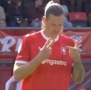 Vídeo: jogador viraliza nas redes por ritual bizarro durante o jogo