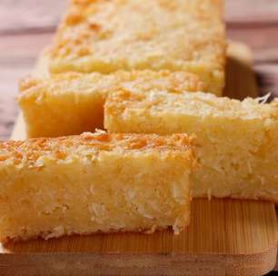 Bolo de mandioca cremoso: fica molhadinho e desmancha na boca