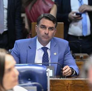 TSE ordena remoção de posts sobre Flávio Bolsonaro e Nossa Senhora