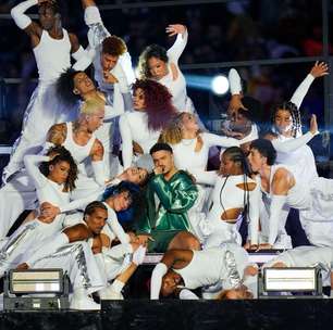 Pedro Sampaio e Ricky Martin agitam Maracanã com 'Pikito Pikito'