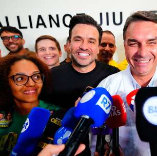 Flávio Bolsonaro anuncia apoio de Pablo Marçal à sua campanha: 'Grande empreendedor'