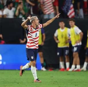 Garoto de 17 anos faz golaço e Estados Unidos vencem o México