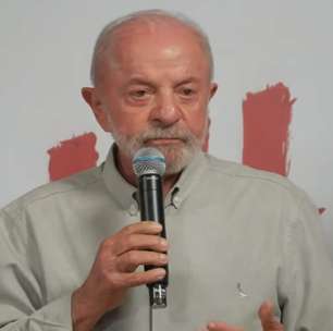 Lula diz que 'máscaras' de Flávio Bolsonaro e do PL 'vão cair' com votação do fim da escala 6x1