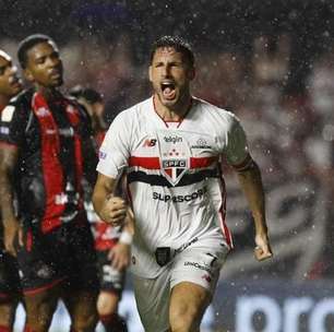 Com gols de Calleri e a volta de Lucas Moura, São Paulo vence Vitória