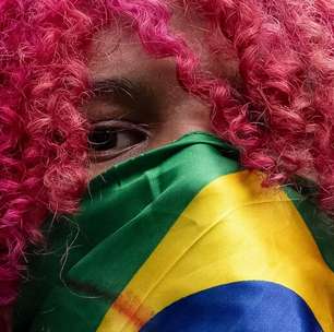 Flávio Bolsonaro tem 48% das intenções de votos, contra 45% de Lula