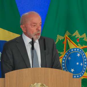 Lula diz que PL de Flávio Bolsonaro decidiu apoiar fim da escala 6x1 após 'pressão da sociedade'