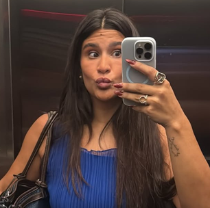 Giulia Costa vai ao SPFW com bolsa de grife que ganhou da mãe e fala sobre nepo baby: 'privilégio não exclui sonhos e correr atrás do seu'