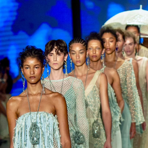 SPFW: Catarina Mina faz chover delicadeza com rendas e crochê