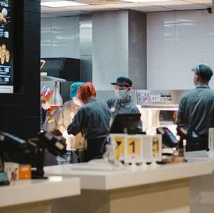 'Eu não voltaria jamais': ex-funcionário do McDonald's relembra regime de trabalho por hora