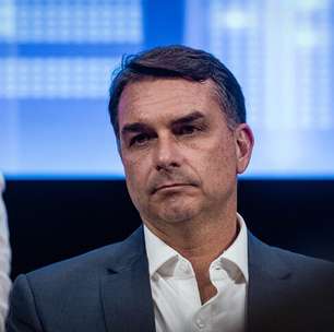 Justiça proíbe Câmara de Salvador de entregar título de cidadão a Flávio em ato de campanha