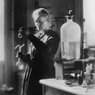 Frase atribuída a Marie Curie transforma medo em pergunta: compreender primeiro muda a forma de encarar o desconhecido