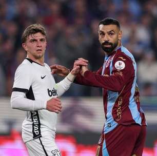 Salah marca, e Trabzonspor vence o Besiktas na Turquia