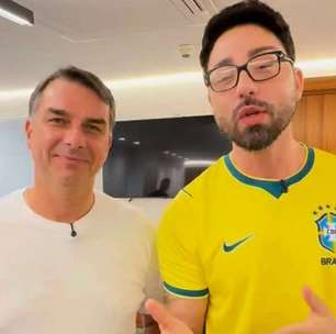 Com histórico homofóbico, Flávio Bolsonaro nega perseguição a gays em possível governo: "Vai dar o caneco"