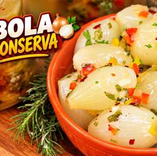 Cebola em conserva super fácil, bem temperada e crocante, o melhor petisco no seu almoço ou churrasco