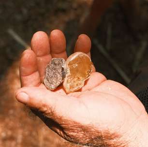 Expedição brasileira encontra sinais no fundo do Atlântico que podem indicar depósitos de cobre, zinco, ouro e prata