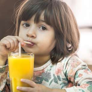 Bebidas açucaradas e excesso de suco na infância podem estar ligados à hipertensão no futuro