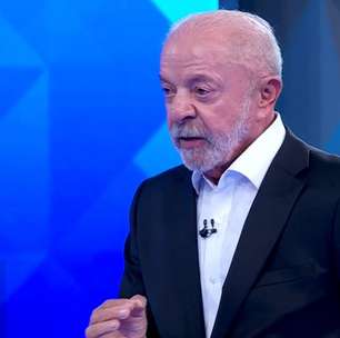 Tralli interrompe Lula para lembrar uso de tempo, e Flávio diz: 'Não usou porque não quis'