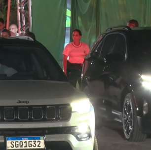 Vídeo mostra aliados de Flávio Bolsonaro deixando 'QG' da campanha em Brasília após vitória de Lula