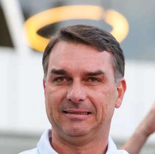 PF aciona autoridades da Argentina para checar suposta viagem de Flávio Bolsonaro ao exterior
