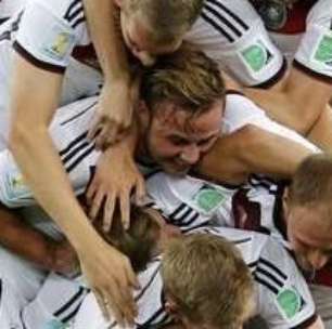 Veja o gol de Alemanha 1 x 0 Argentina pela Copa 2014 em 3D