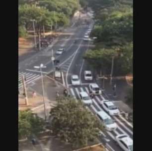 Taxistas fazem novo protesto por segurança após crime em SP