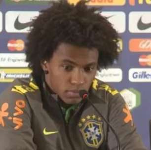 Willian não vê diferença em seu futebol com ou sem Neymar