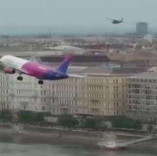 Airbus voa abaixo da altura de telhados em Budapeste