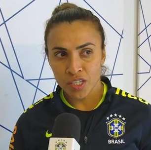 Marta comenta integração com jovens revelações na Seleção